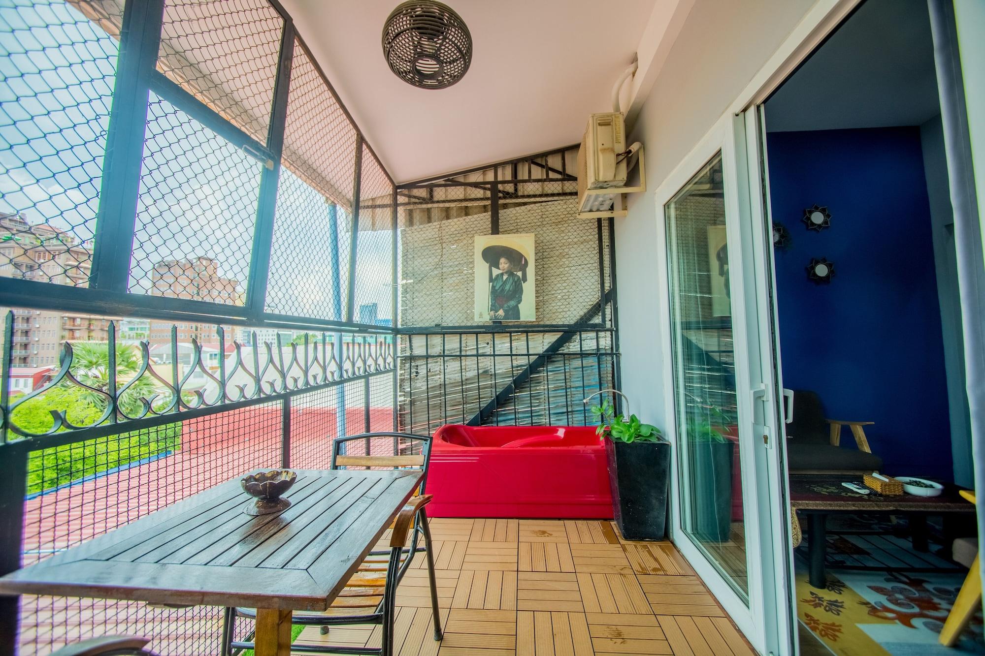 פנום פן The Artist Residence מראה חיצוני תמונה